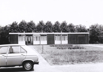 8172 FD000930 Noodgebouw van de gemeente Zwollerkerspel aan de Bergkloosterweg in de wijk Brinkhoek., 19-08-1978 - 00-00-1978