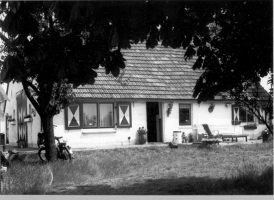 8197 FD000957 Boerderij aan de Bergkloosterweg in de wijk Berkum Brinkhoek., 01-06-1978 - 31-10-1978