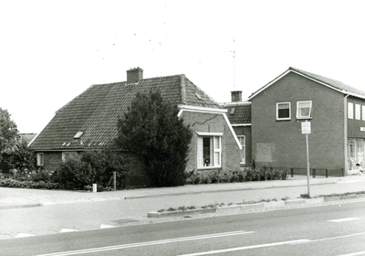 8446 FD009845 Nieuwe Deventerweg 9., 1975