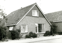 8457 FD009856 Nieuwe Deventerweg 33., 1975