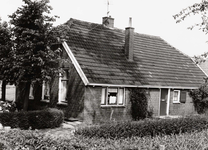8746 FD000266 Boerderij voormalige Assendorperlure 29 (in 1973 bewoond door J. Bomhof-aan het Rot). Nu wijk Hanzeland., ...