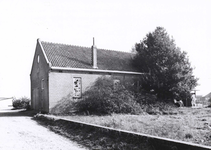 8763 FD000969 Het gebouw van de Lokaal Christelijke belangen 1928 tegenover de School met den Bijbel uit 1907 in de ...