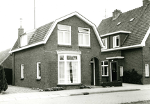 9018 FD009864 Nieuwe Deventerweg 51., 1975