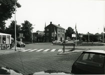 9957 FD001619 De Brink gezien naar het Blekerswegje met rechts de BP-benzinepomp., 1986-00-00