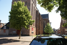 25060 Opname van de Ossenmarkt in Zwolle met rechts een deel van de Peperbus, 05-08-2013