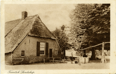 1849 PBKR6152 Boerderij met waterput. De kaart is in 1906 afgestempeld in Almelo., 1900-00-00