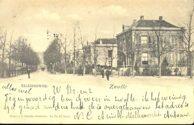 192 PBKR3600 De villa's aan de Stationsweg gezien in de richting van de stadsgracht, ca. 1900. Aan de linkerkant was de ...