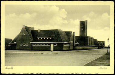 1942 PBKR3899 Nieuwgebouwd abattoir (slachthuis) op de Nieuwe Veemarkt met woonhuis directeur, gebouwd in 1934. De ...