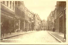 2314 PBKR3380 Gezicht in de Sassenstraat vanaf de Grote Kerk, ca. 1923. Links de winkel van Jacob Tamse. Daarnaast is ...