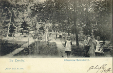 2565 PBKR3987 Tuin van de uitspanning voormalig buiten Mariënheuvel in Spoolde aan de Beukenallee ca. 1900 waar een ...