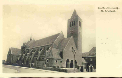 3844 PBKR0203 R.K. Sint-Jozefkerk aan de Assendorperstraat 205-207, ca. 1935. In 1932-1933 gebouwd. Vanaf 1997 zijn in ...