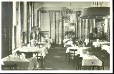 403 PBKR3631 Stationsweg 7, interieur Grand Hotel Wientjes, de eetzaal met uitnodigend gedekte tafels, ca. 1930., 1930-00-00