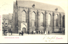 4059 PBKR0238 Bethlehems Kerkplein, Bethlehem Kerk ca. 1900, met handkar, fietsen en personen. Geheel links ...