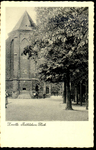 4253 PBKR0252 Koor met ingang van de Bethlehem Kerk, 1921-1945.Jongen met transport fiets, rechts gedeelte van de ...
