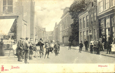 4272 PBKR0271 Blijmarkt ca. 1900, vanuit de Luttekestraat gezien: rechts de boekbinderij, boekhandel en uitgeverij Tulp ...