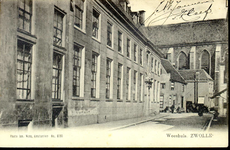 4492 PBKR0311 Broerenstraat 11, ca. 1900.Voorbij de hoek van de Nieuwstraat (uiterst links op de foto) bevond zich tot ...