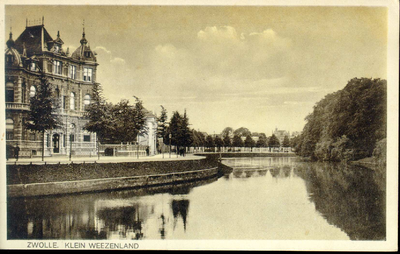 4842 PBKR0373 Klein Weezenland, ca. 1915, (vanaf 1933 Burgemeester van Roijensingel) met geheel links nr 18, voormalig ...
