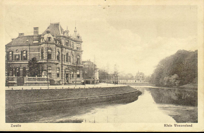 4845 PBKR0376 Klein Weezenland, ca. 1910 (vanaf 1933 Burgemeester van Roijensingel), nr 18: woonhuis familie Van ...