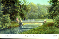 4883 PBKR0951 Ingekleurde prentbriefkaart van Park Het Engelse Werk. Dat is rond 1830 aangelegd op het voormalige ...