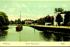 5555 PBKR0509 Ingekleurde prentbriefkaart van de stadsgracht met het Klein Wezenland (vanaf 1933 Burgemeester Van ...
