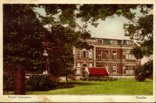 5712 PBKR2825 Rhijnvis Feithlaan: Sophia Ziekenhuis, ca. 1930. Voorgevel met hoofdingang van het ziekenhuis gebouwd in ...