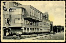 5886 PBKR2858 Rhijnvis Feithlaan, Sophia Ziekenhuis, 1936-1938.Gezicht op de in 1935 voltooide gevel, ontworpen door ...