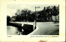 5980 PBKR1164 Groot Wezenland, ca. 1937-1939. Links de stadsgracht, rechts het R. K. Ziekenhuis., 1937-00-00