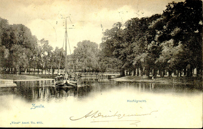 5983 PBKR1167 Groot Wezenland, stadsgracht met varend turfschip, met zicht op het Kerkbrugje, ca. 1900., 1900-00-00