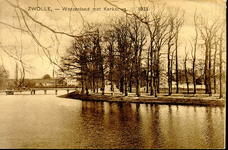 6174 PBKR1177 Groot Wezenland met Kerkbrugje, ca. 1930. Op de achtergrond wasserij De Waterstroom van Oldenhof aan het ...