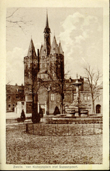 6242 PBKR2323 Het Van Nahuysplein met de fontein uit 1892, geschonken aan burgemeester Jhr. W.C.Th. van Nahuys in ...