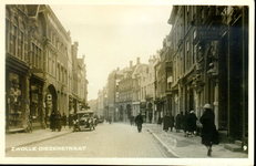 6363 PBKR0648 Zicht in de Diezerstraat vanaf de Grote Markt in de richting van het Provinciehuis, ca. 1922. Links ...