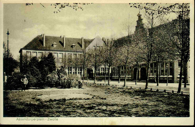 6529 PBKR0097 Hervormde Wilhelminaschool en Kweekschool (gebouwd 1910) aan het Assendorperplein., 00-00-1910 - 00-00-1915