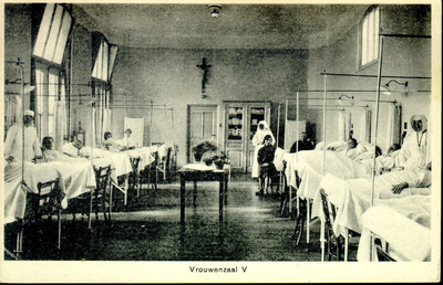 6604 PBKR1245 Vrouwenzaal V met patiënten en zusters in het oude gedeelte uit 1902 van het R.K. ziekenhuis aan de ...