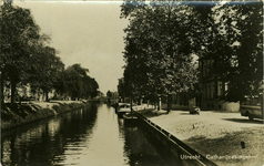 122779 Gezicht op de Stadsbuitengracht met de Catharijnesingel (links) en de Rijnkade (rechts) te Utrecht.