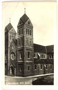 31676. St.Petruskerk in Chevremont., in of voor 1954