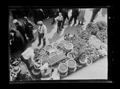 377 Marktdag in Heerlen., ca. 1930.