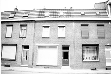 dorpstraat_485 Impressie van de oude woningen aan de Dorpstraat vanaf de hoek Poststraat tot aan de later gebouwde ...