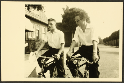 353 Oriënteringstocht per fiets ter ere van 100 jaar Gasfabriek., 01-10-1958 - 31-10-1958