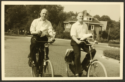 358 Oriënteringstocht per fiets ter ere van 100 jaar Gasfabriek., 01-10-1958 - 31-10-1958