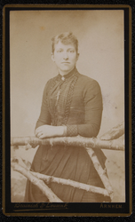 1820 -24 Portret van een vrouw., 01-01-1881 - 01-01-1904