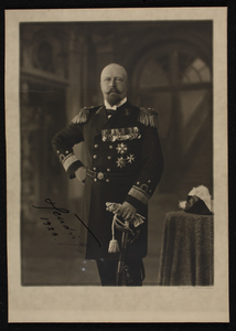 3671 a Portret van Prins Hendrik, met diens handtekening., 01-01-1928 - 31-12-1928