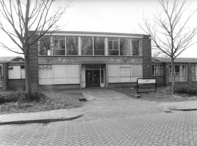 10025 Gebruikt door Gem. Deventer (Natuur- en Milieubeheer / Stadsbeheer) en als Deventer Veilinghuis. Gebouwd 1959 als ...