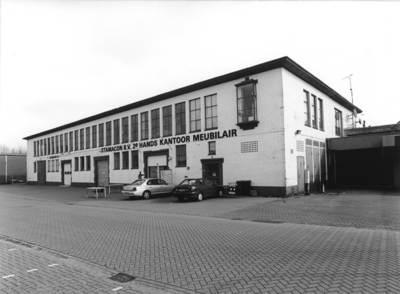 10130 Stamacon B. V., 2e hands kantoor meubilair. Gebouwd in 1948 als Davo - haardenfabriek (arch. A. van Walraven)., ...