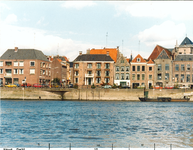 11339 Gezicht op de Welle vanaf een boot op de IJssel                             Nieuwe ...