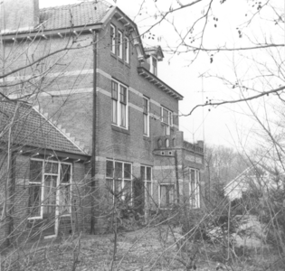 14547 Station Diepenveen Oost. In 1986 Centrum voor Maatschappelijke Dienstverlening, 1985-01-01