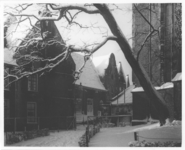 1718 Bergkerk in de sneeuw.