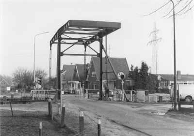 17861 Rietmansbrug over het Overijssels kanaal., 1982-03-15