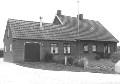 17865 Boerderij bij Groot Douwel., 1979-06-01