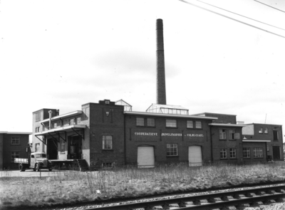 17956 Coöperatieve zuivelfabriek te Colmschate.
