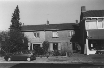 17988 Dubbel - woonhuis, gebouwd eind jaren vijftig., 2001-03-01